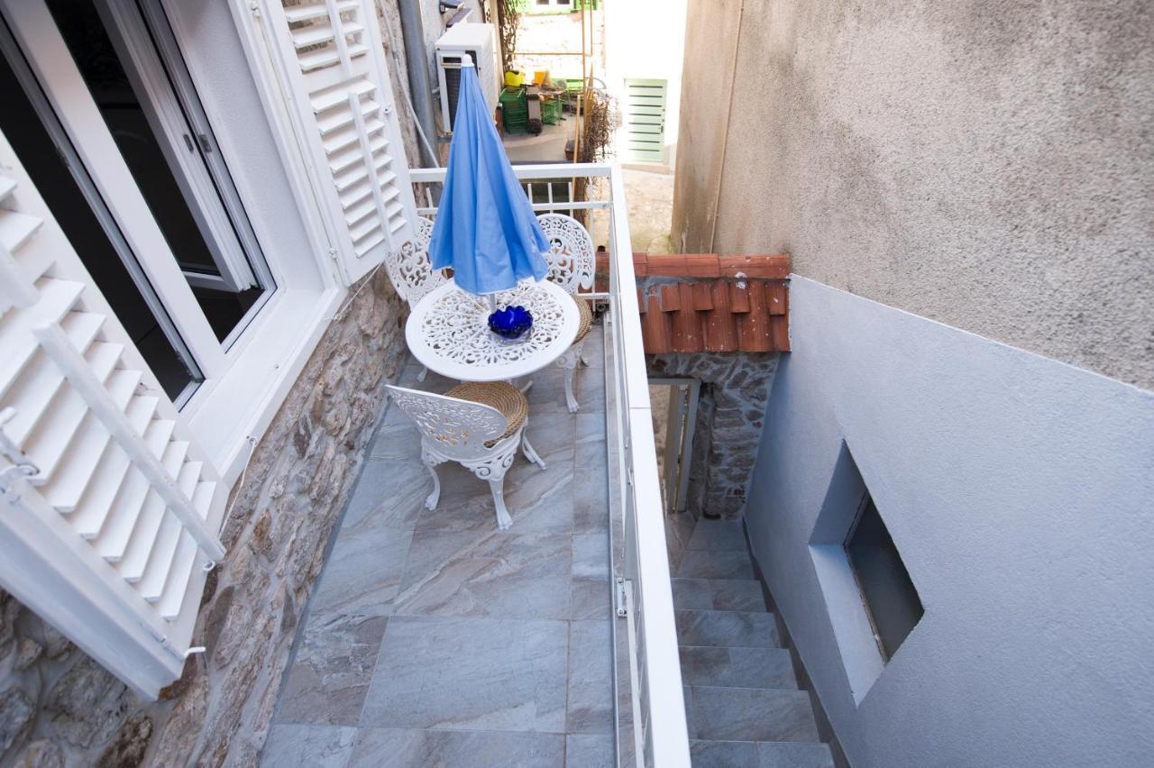 דירות קרק La Casa Di Pietra מראה חיצוני תמונה